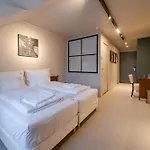 לינה וארוחת בוקר Barka Galeria Es Etterem 4*