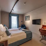 Barka Galeria Hotel Es Etterem Bed & Breakfast 4*