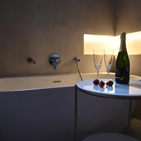 Barka Galeria Es Etterem Nocleg ze śniadaniem 3*