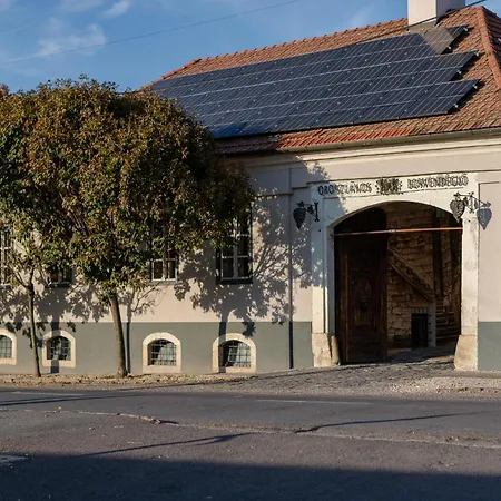 Barka Galeria Es Etterem Tállya