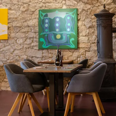 Nocleg ze śniadaniem Barka Galeria Es Etterem