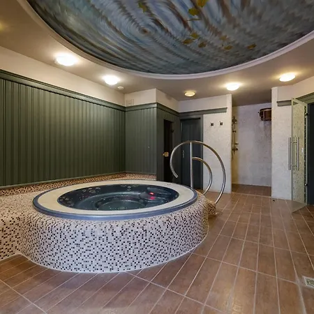 Oroszlános Borhotel Panzió Tállya