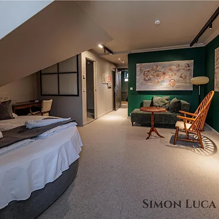 Barka Galeria Es Etterem Nocleg ze śniadaniem 3*