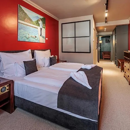 Oroszlános Borhotel 4*