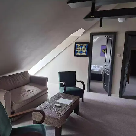 Barka Galeria Es Etterem Bed & Breakfast
