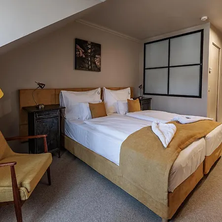 Barka Galeria Es Etterem 3* Tállya