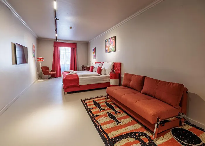 Barka Galeria Es Etterem 4* Tallya